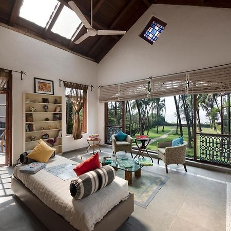 Saffronstays Thalassea, Alibaug - Picturesque Sea-Facing Villa With Colonial Decor Алибаг Экстерьер фото