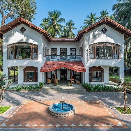 Saffronstays Thalassea, Alibaug - Picturesque Sea-Facing Villa With Colonial Decor Алибаг Экстерьер фото